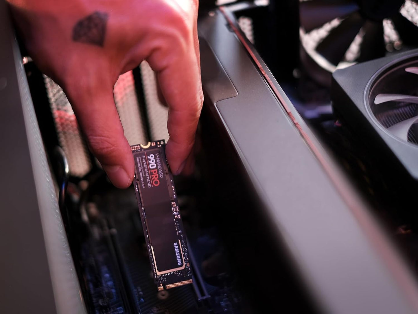 SAMSUNG 990 PRO SSD 2TB